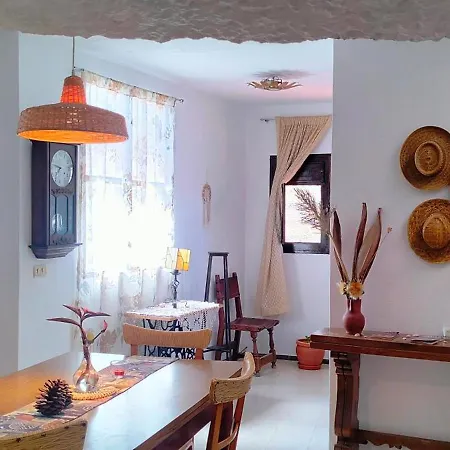 Landhuis Casa Cueva Rural Trebola, Artenara *