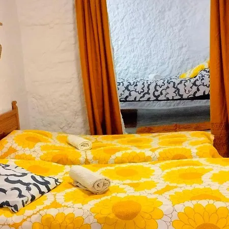 Casa Cueva Rural Trebola, Artenara *